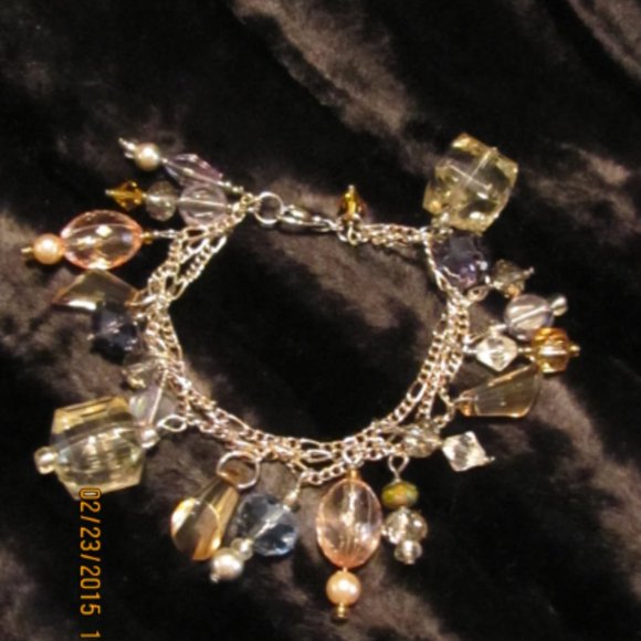 NECKLACE/BRACELET/EARRINGS Jewelry Set - Picture 7 of 9